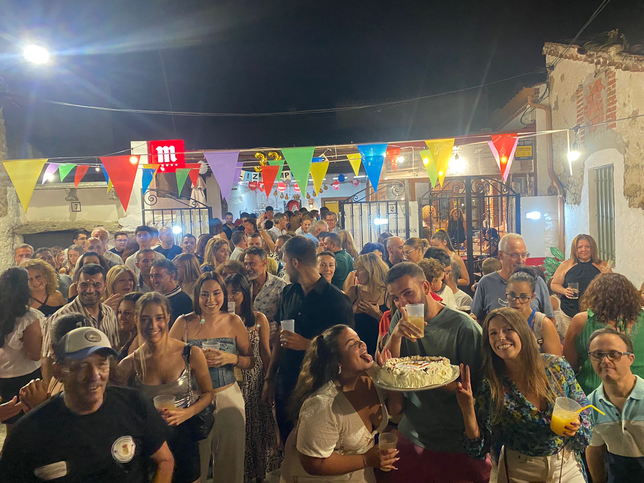 Fiesta Cumpleaños Taberna las Tres Jotas
